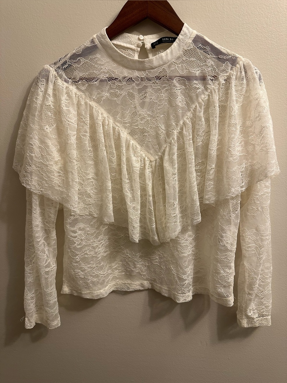 Zara White Lace Ruffle Long-Sleeve Blouse